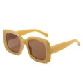 Vintage oversized vierkante zonnebril met crèmegeel montuur en bruine glazen - Beige Frame Thee Lens