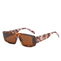 Vintage leopard print rectangle sunglasses with brown lenses and wide fashion frames - Leopard Frame / Tea Lens