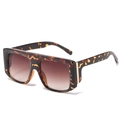 Fashion oversized tortoiseshell square sunglasses with gradient brown lenses and gold detail - One Size / Leopard Frame Gradient Brown Lens