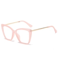 Montatura cat-eye rosa traslucido con stanghette in metallo dorato su sfondo bianco - Montatura Rosa Lente Trasparente