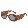 Vintage tortoiseshell oval sunglasses with wide temples and dark grey lenses for women - Leopard Frame Dark Green Lens