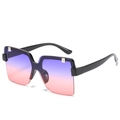Oversized vierkante zonnebril met paars-roze verloopglazen en een zwart montuur - Zwart Frame Blauw Roze Verlooplenzen