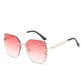 Lunettes de soleil papillon sans monture dégradé rose avec strass et branches dorées - Monture Dorée Rouge Dégradé