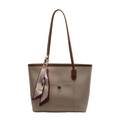 Minimalistische beige Tragetasche mit braunen Griffen und dekorativem Seidentuch - Khaki