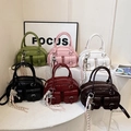 Borse a bauletto vintage multicolore con tasche anteriori e ciondoli a cuore - Senza Ciondolo / Marrone