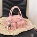 Borsa Boston in pelle PU rosa con doppi manici e ciondolo a cuore su panno beige - Senza Ciondolo / Rosa