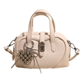 Borsa Boston color crema in pelle con ciondolo a cuore in rilievo e chiusura argentata - Bianco Sporco