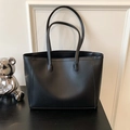 Bolso tote negro minimalista de cuero sintético con asas resistentes para uso diario - Negro