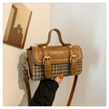 Borsa a mano vintage marrone con motivo pied-de-poule, ecopelle e doppie cinghie a fibbia - Marrone Giallastro