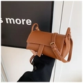 Sac bandoulière en cuir grainé marron avec bandoulière réglable et boucle métallique - Brun Sans Pendentif