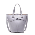 Sac seau en similicuir lilas avec rivets métalliques et bandoulière fine - Violet