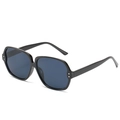 Lunettes de soleil oversize noires à monture carrée avec rivets argentés pour femmes - Monture Noire Verres Noir Gris