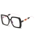 Lunettes de soleil carrées oversize avec monture noire et branches tricolores - Monture Noire Verres Transparents