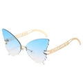 Chic rimless butterfly-shaped sunglasses with blue gradient lenses and gold metal frames - One Size / Gold Frame Gradient Blue