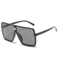 Lunettes de soleil carrées noires avec détail doré et verres gris foncé - Monture Noire / Verres Noirs