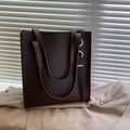 Bolso tote grande minimalista en marrón oscuro de cuero sintético mate para otoño - Marrón