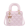 Rosafarbene Lady-Tasche mit Karosteppung, Sternstickerei und Perlen-Schleifen-Anhänger - Rosa