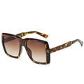 Lunettes de soleil carrées oversize chic avec monture léopard et verres dégradés - En stock / Monture écaille régulière avec verres thé double