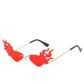 Lunettes de soleil sans monture flamme rouge avec branches en métal doré style punk - Monture Dorée Verres Rouges