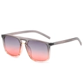 Übergroße Retro-Sonnenbrille mit grau-rosa Verlaufslinsen und grauem transparentem Rahmen - Grauer Rahmen Grau-Rosa Verlaufsgläser