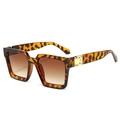 Retro Oversize quadratische Sonnenbrille in Schildpatt-Optik mit braunem Verlauf - Auf Lager / Standard (inkl. 13 % MwSt.) Leopard-Gestell & Doppel-Teegläser