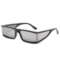 Lunettes de soleil noires futuristes avec verres miroirs argentés et écrans latéraux - Monture Noire Miroir Argent