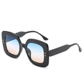 Lunettes de soleil carrées à monture noire et verres dégradés du bleu au rose-orangé - Monture Noire / Verres Bleu-Jaune