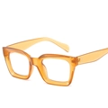 Lunettes de soleil carrées ambre translucide avec rivets métalliques et branches épaisses - Monture Jaune Verres Marron Clair