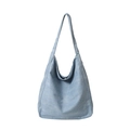 Lichtblauwe denim draagtas met witte polkadots en ruime hobo-stijl schoudertas ontwerp - Lichtblauw