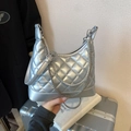 Quilted silver hobo bag with metallic chain and classic diamond pattern for women - Silver