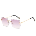Frameless square sunglasses with purple gradient wave-cut lenses and gold metal frames - Purple Grey