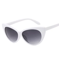 Lunettes de soleil œil de chat rétro avec monture blanche brillante et verres dégradés - Monture Blanche Gris Dégradé