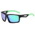 Lunettes de sport polarisées avec monture noire mate et branches vert fluo antidérapantes - Monture Noir Mat / Verre Miroir Vert