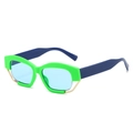 Occhiali da sole geometrici verdi e blu con montatura bicolore e lenti colorate blu - Montatura Verde Lente Blu