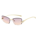 Lunettes de soleil œil de chat sans monture avec dégradé violet orange et branches dorées - Standard / Régulier (TVA 13 % incluse) monture dorée avec verres thé violet