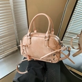 Borsa Boston rosa pesca con dettagli a fiocco e tracolla regolabile rimovibile - Rosa Senza Pendente