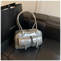 Borsa Boston retrò argento metallizzato con tasche multiple e tracolla regolabile - Argento