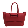 Elegante borsa tote rossa in pelle con motivo litchi, forma trapezoidale e doppi manici - Rosso
