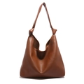 Grande borsa tote marrone caramello in pelle martellata con dettaglio nodo sul cinturino - Marrone Giallastro