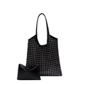 Conjunto de bolso tote y neceser negro con diseño de remaches plateados en rejilla - Negro