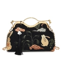 Bolso bordado negro con patrones de conejo, asa de metal y correa de cadena - Negro