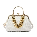 Pochette blanche plissée avec poignée en métal doré et chaîne pour les soirées - Blanc