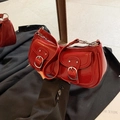 Borsa a tracolla vintage in pelle verniciata rossa con fibbia argentata lucida - Rosso