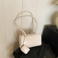 Borsa a tracolla baguette crema minimalista con un piccolo portamonete quadrato coordinato - Bianco