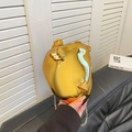 Golden heart-shaped acrylic dinner bag with 3D butterfly decor and metal chain - Gold