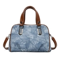 Borsa a tracolla in denim retrò con texture patchwork blu e finiture in pelle marrone - Blu