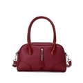 Sac à main bordeaux en cuir grainé avec détails argentés et pendentif élégant - Rouge