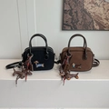 Mini sacs bandoulière rétro noir et marron avec broderie teckel et pendentifs décoratifs - Sans Pendentif / Café