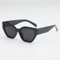 Modische Oversize Katzenaugen-Sonnenbrille mit schwarzem dickem Rahmen und breiten Bügeln - Glänzend Schwarz Graue Gläser