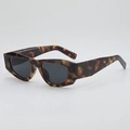 Retro tortoiseshell hexagonal sunglasses with thick frames and dark grey UV lenses - Tortoise Frame Grey Lens